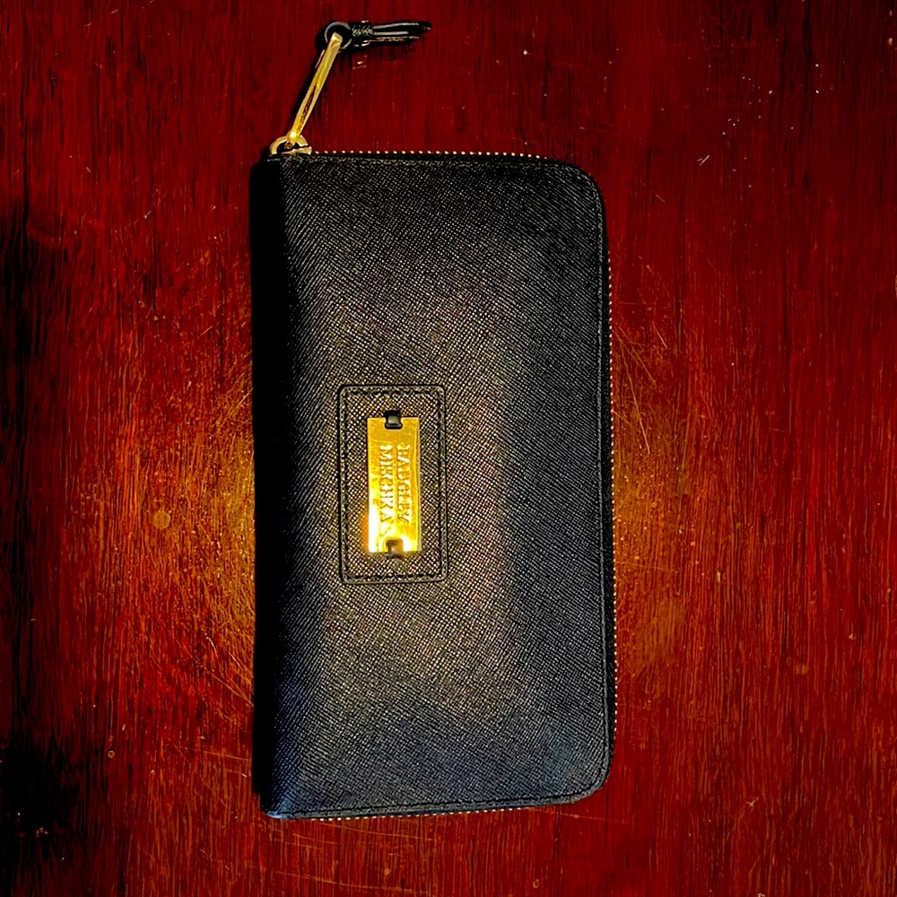 Badgley Mischka wallet - beautiful condition